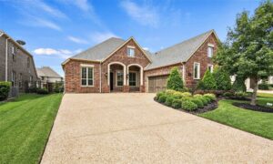 2251 Kennedy Dr, Frisco, TX 75034